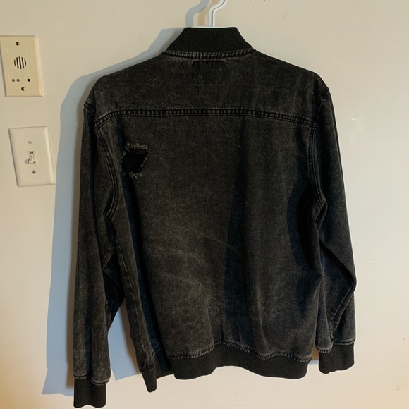 jacket - Picture 3 of 3